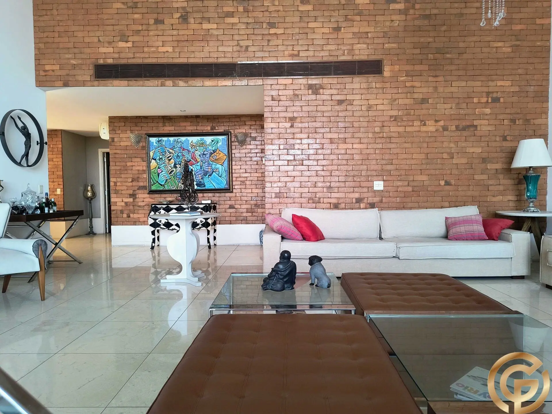 Furnished 400 m² apartment with 4 en-suite bedrooms — photo 9