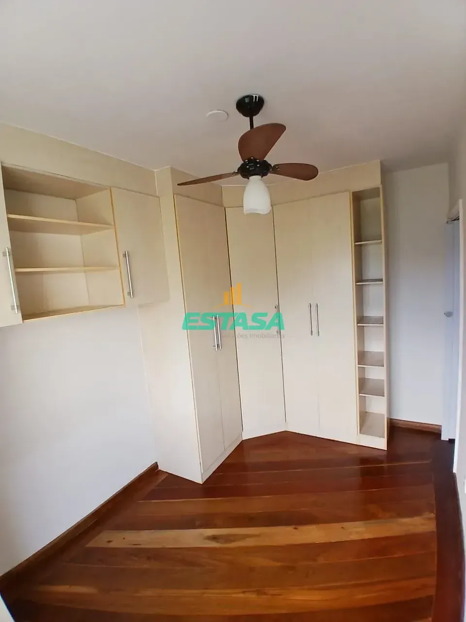 Unfurnished rental apartment with 2 bedrooms — photo 6