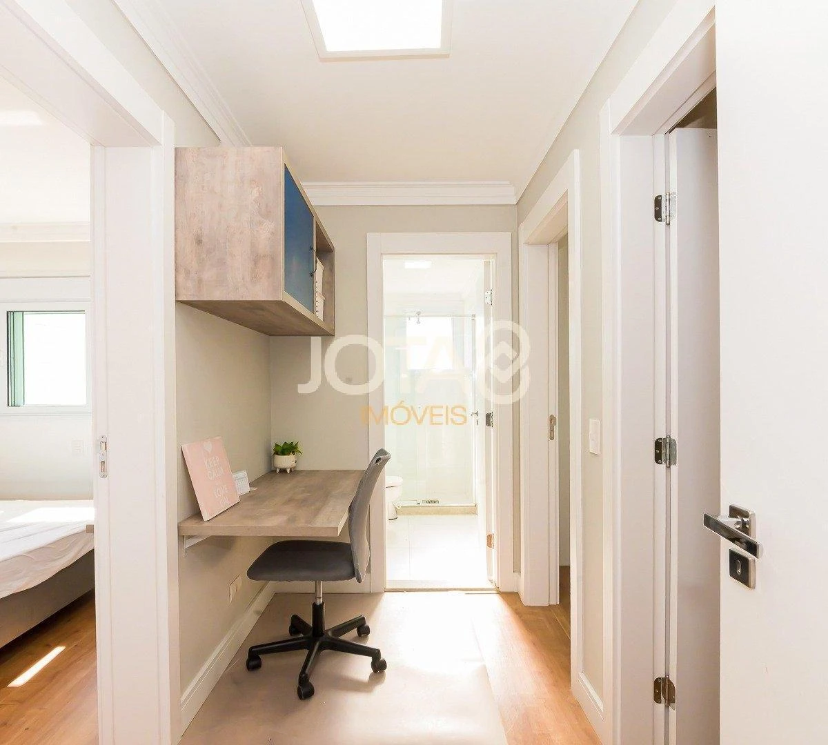 Furnished 155 m² apartment with 3 bedrooms and 1 en-suite — photo 21