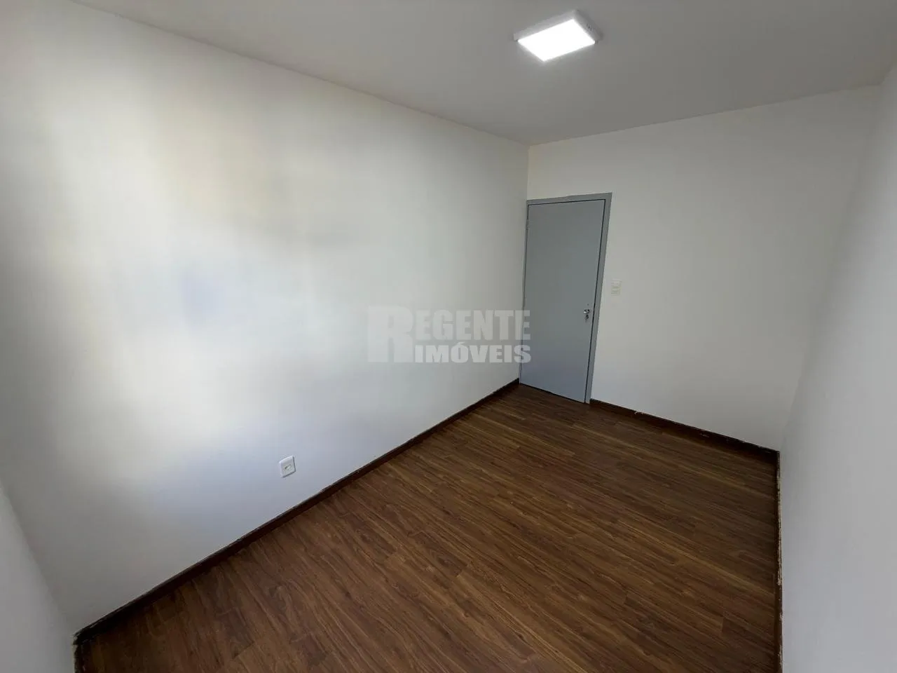 Квартира 82 м² з 2 спальнями та балконом — photo 7