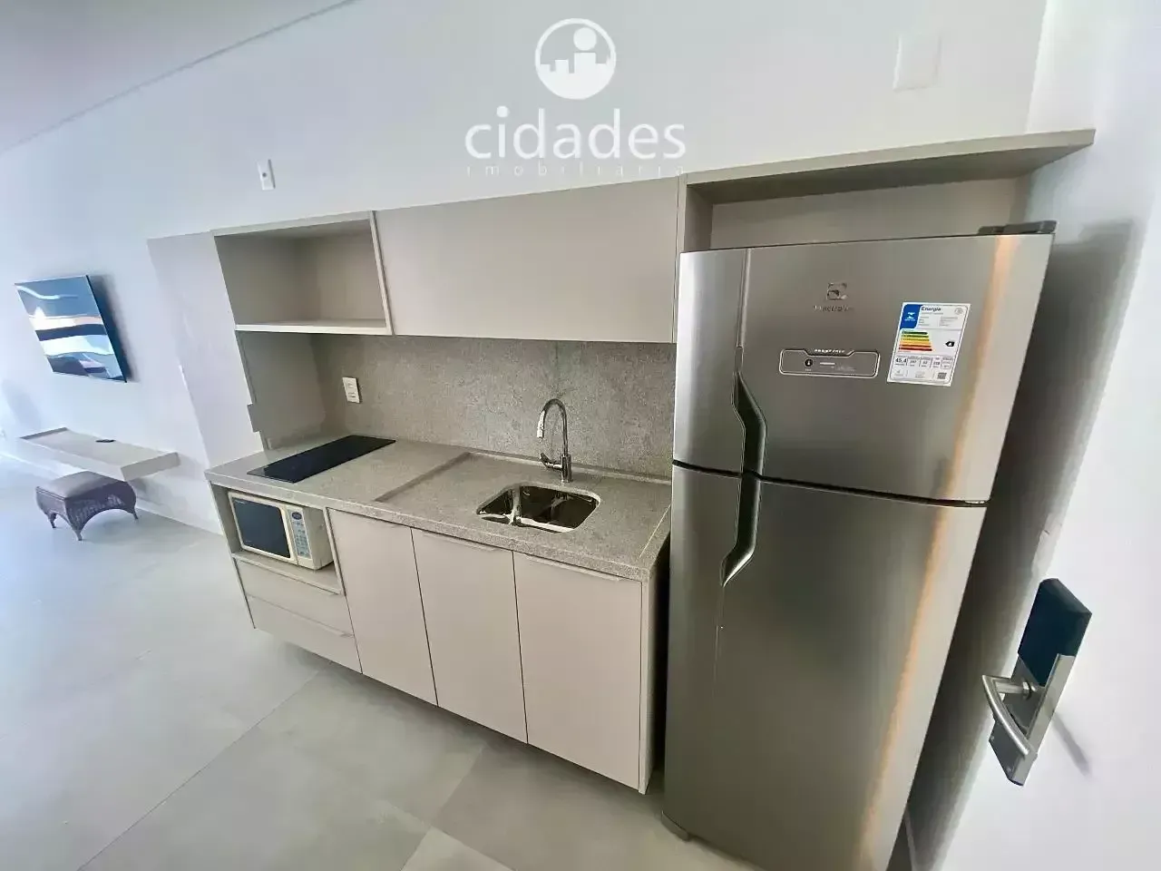 Furnished studio apartment 42 m² with open kitchen — photo 3