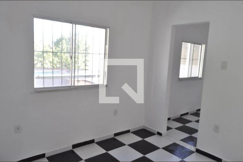 Rental house with a suite and 6 bedrooms — photo 46