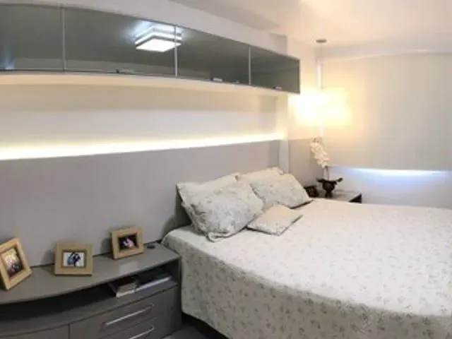 Furnished apartment, 94 m², with a glass-enclosed balcony — photo 11