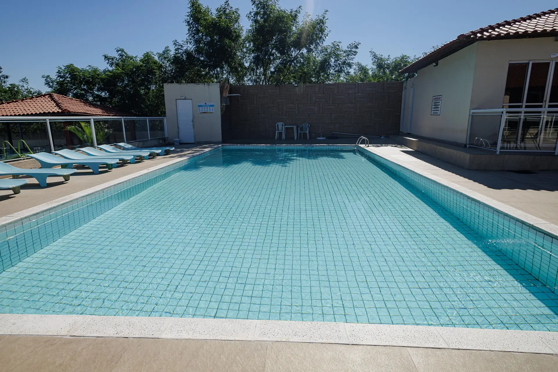 2-bedroom apartment with private garden and 1 parking spot — photo 2