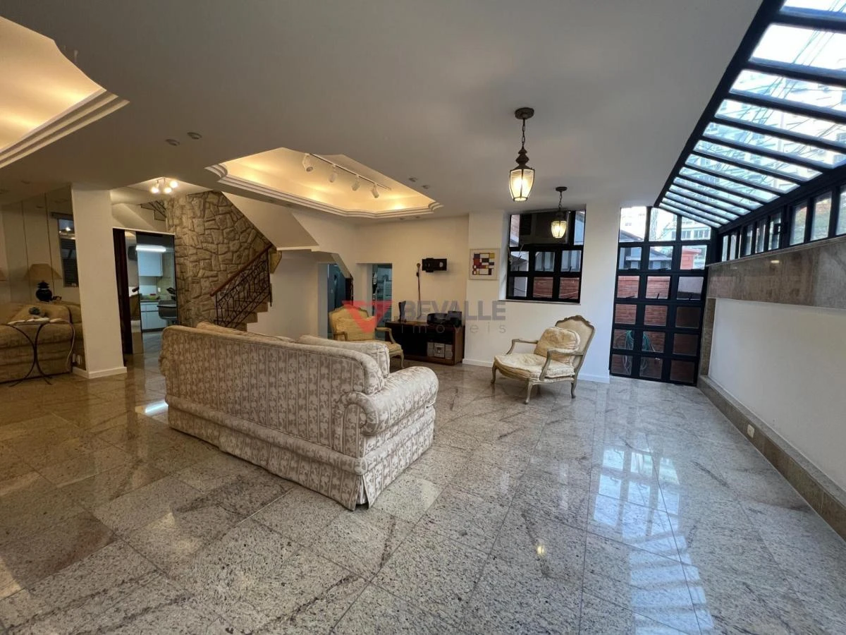 220 m² house with a washing machine and a home office — photo 24