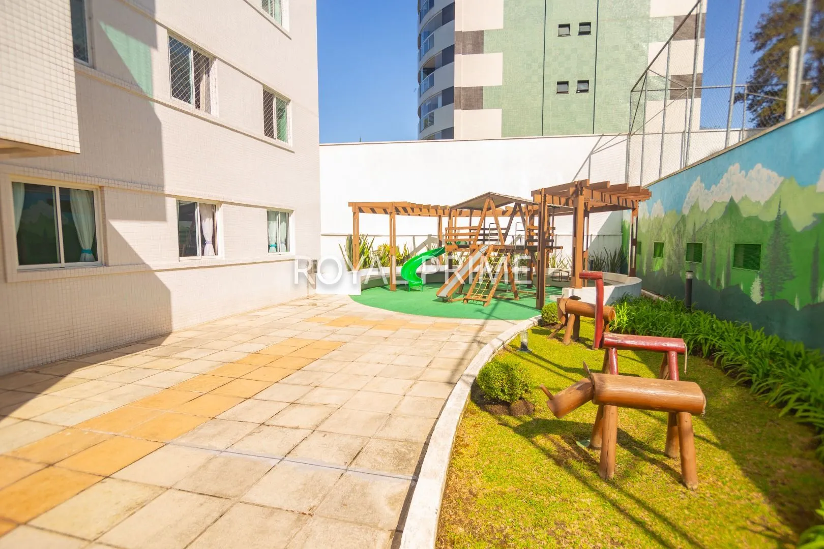 Apartamento de 3 dormitorios con cocina abierta y BBQ privado — photo 40