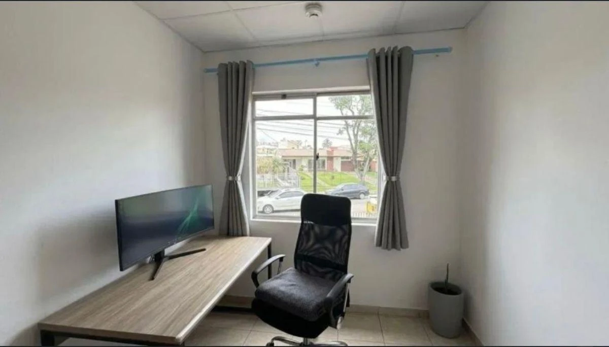 Квартира 58 м² з пральною машиною та робочим місцем — photo 4