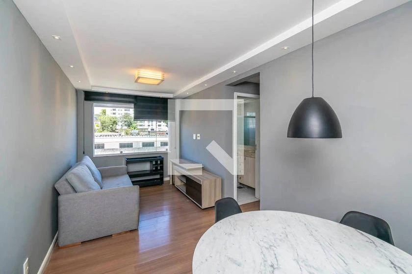 2-bedroom apartment with a home office