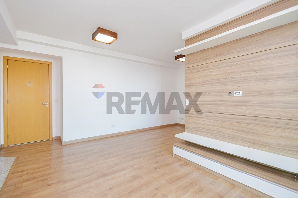 2-bedroom apartment with balcony and 2 parking spaces — photo 4