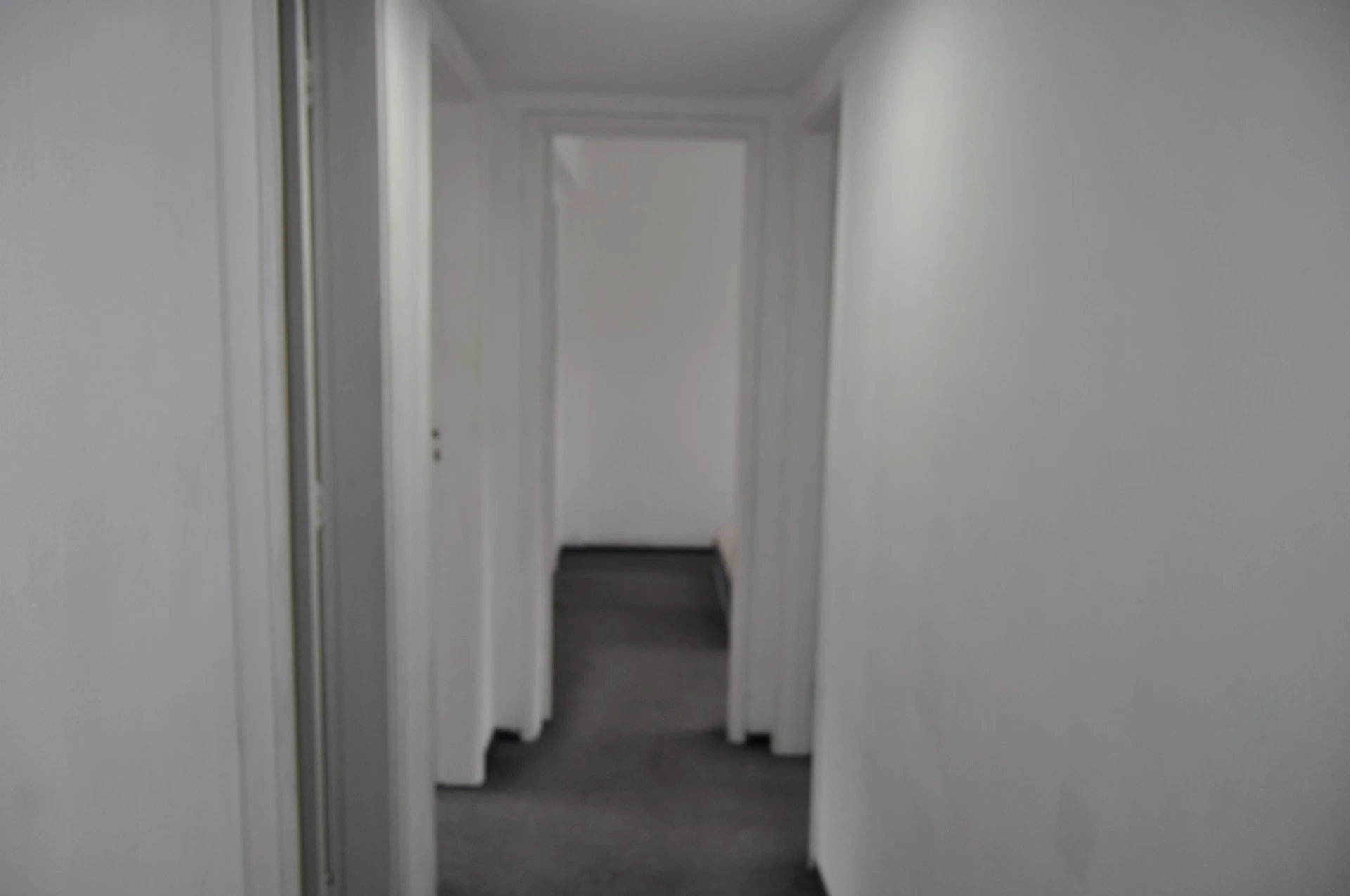 Квартира з 3 спальнями та балконом — photo 29
