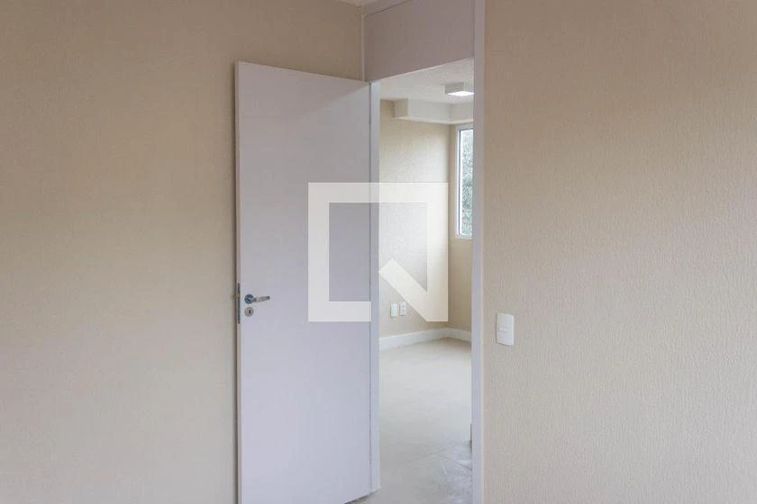 2-bedroom apartment in a building with a gym — photo 17