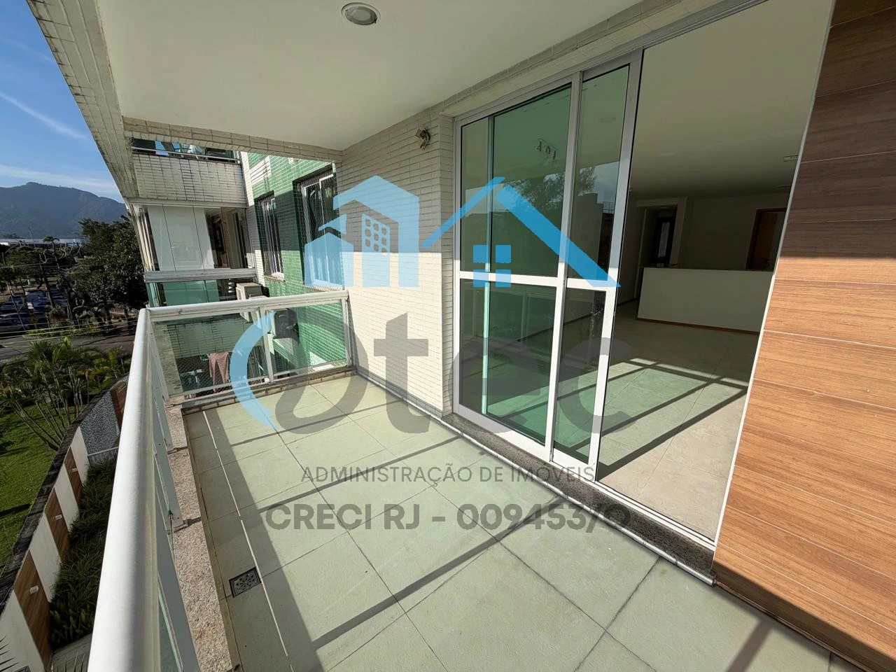 Apartment with 2 en-suite bedrooms and 2 parking spots — photo 10