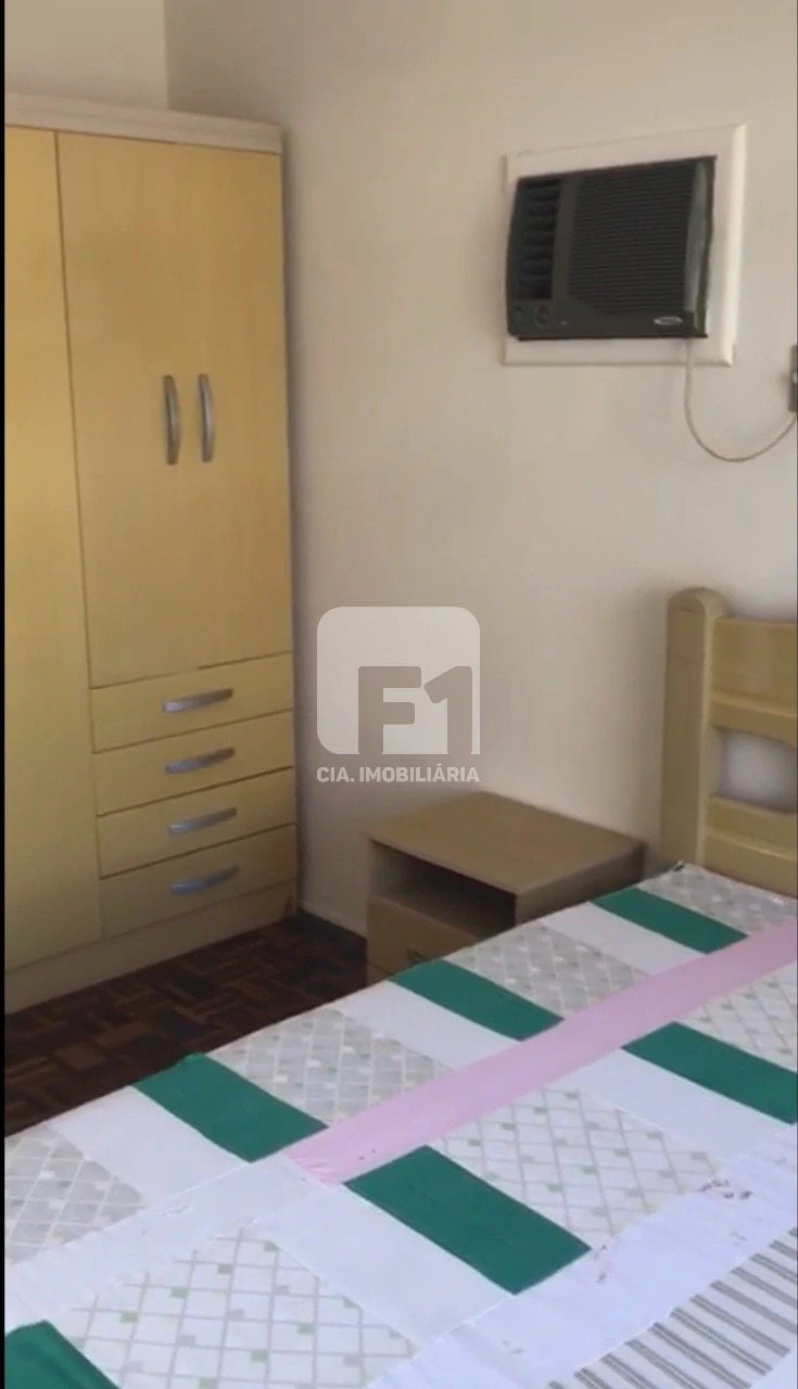 Apartment, 52 m², with wood or laminate floors — photo 11