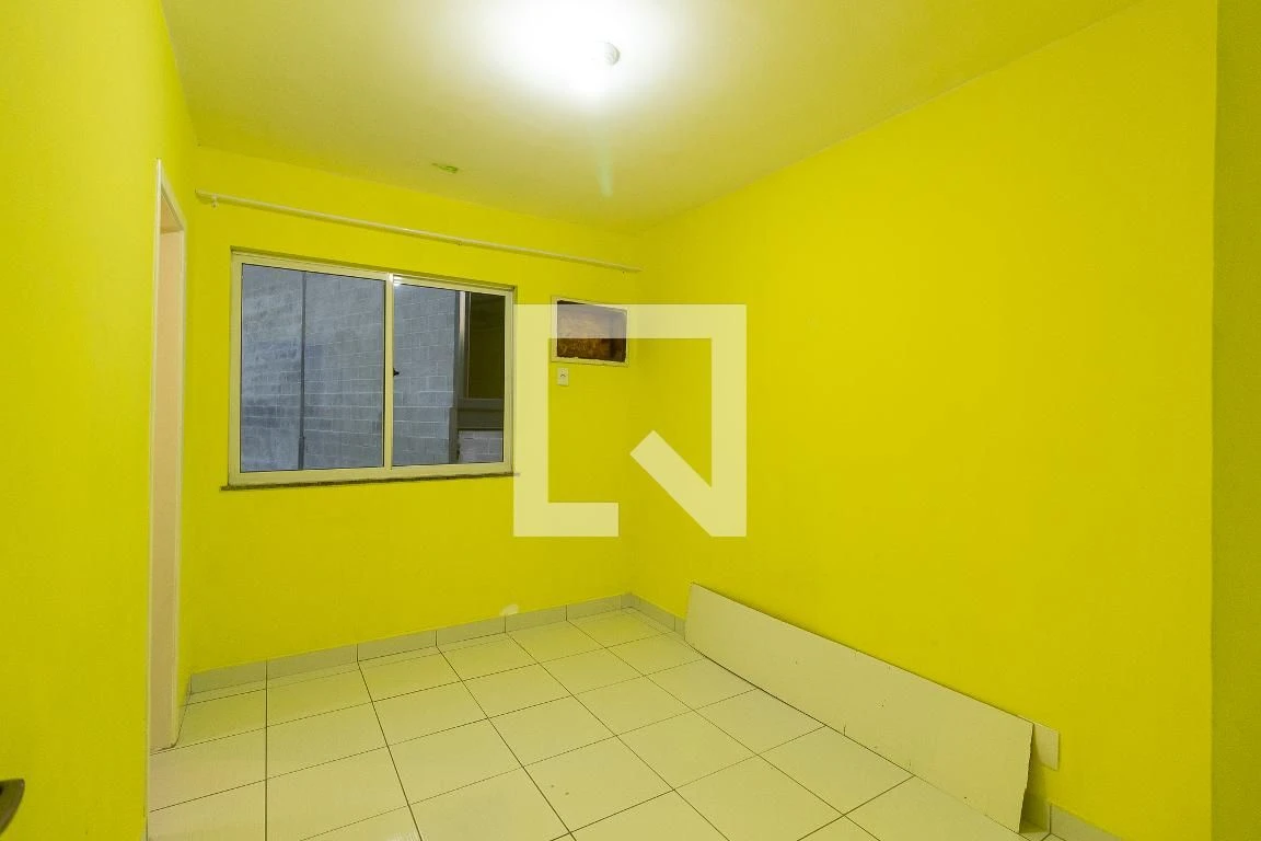200 m² house with a private BBQ and a private pool — photo 46