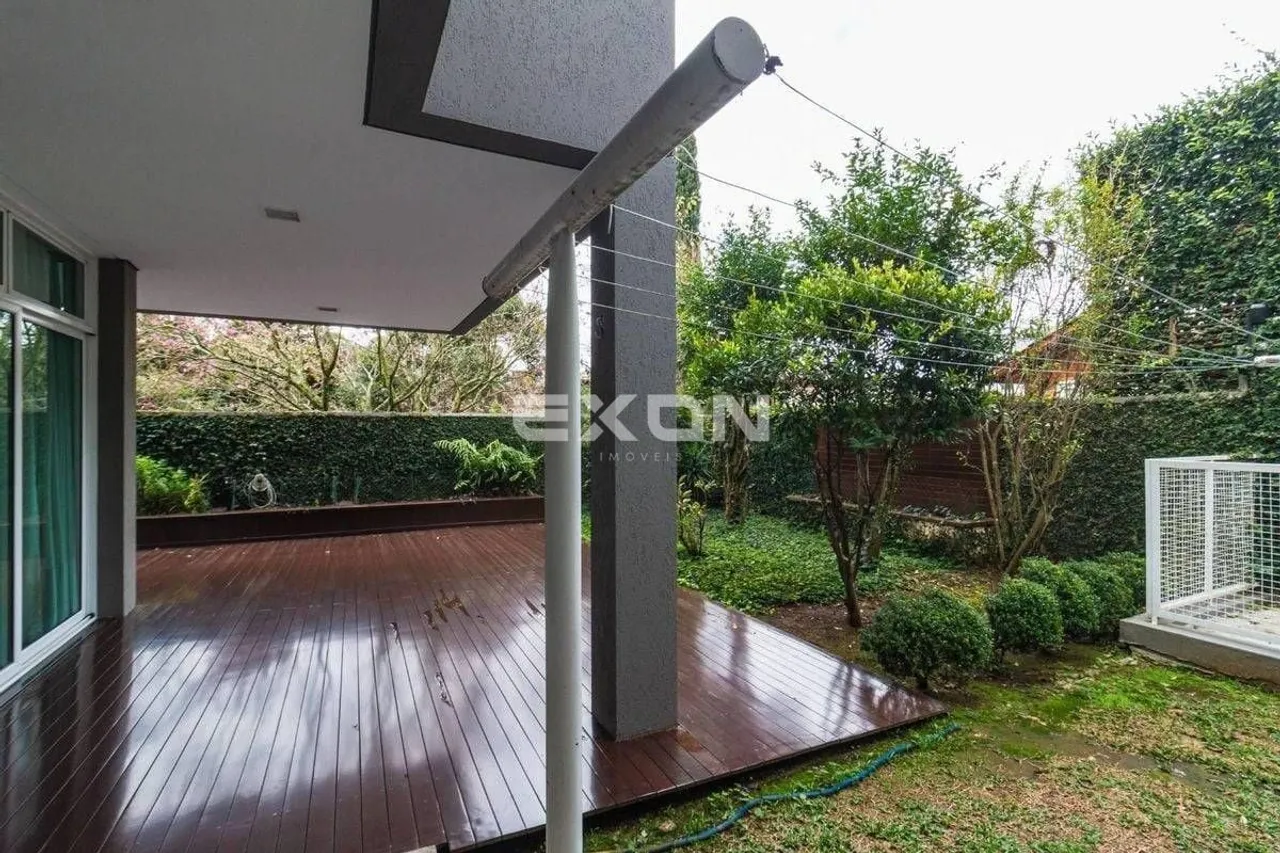 House with 5 bedrooms and 829 m² plus 4 parking spots — photo 15