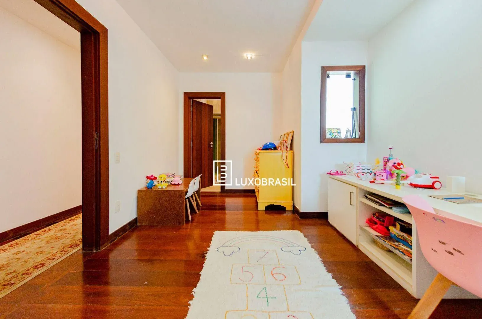Furnished house with 6 en-suite bedrooms and 9 parking — photo 46