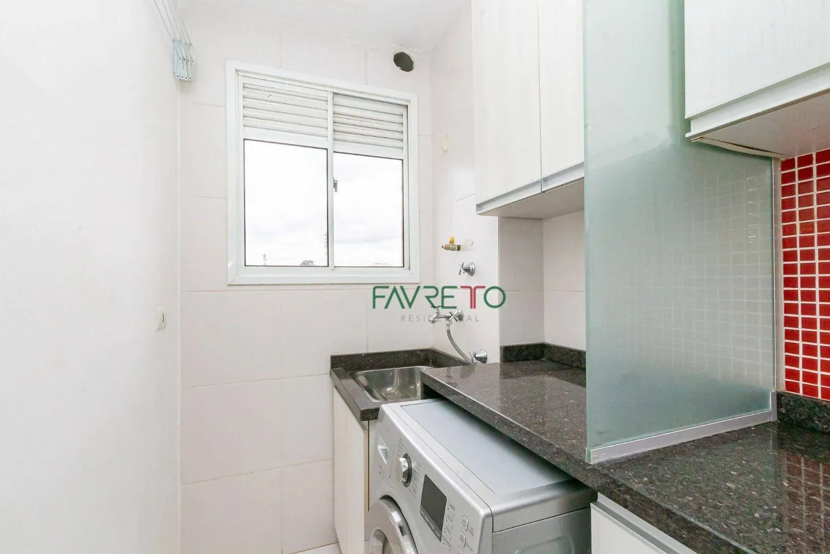Квартира 47 м² со стиральной машиной и рабочим местом — photo 11