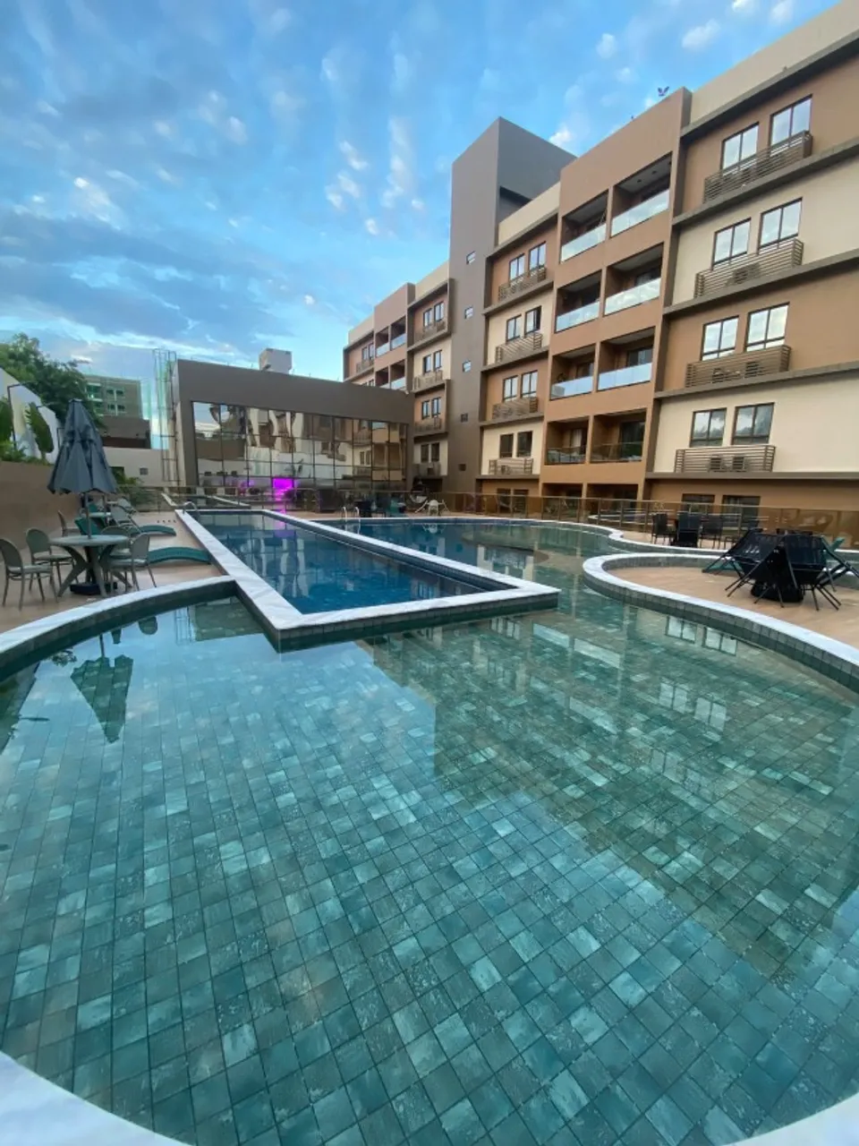 3-bedroom apartment with a balcony and 1 parking spot — photo 3