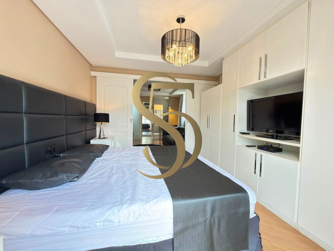 One-bedroom apartment with a home office in Curitiba — photo 8