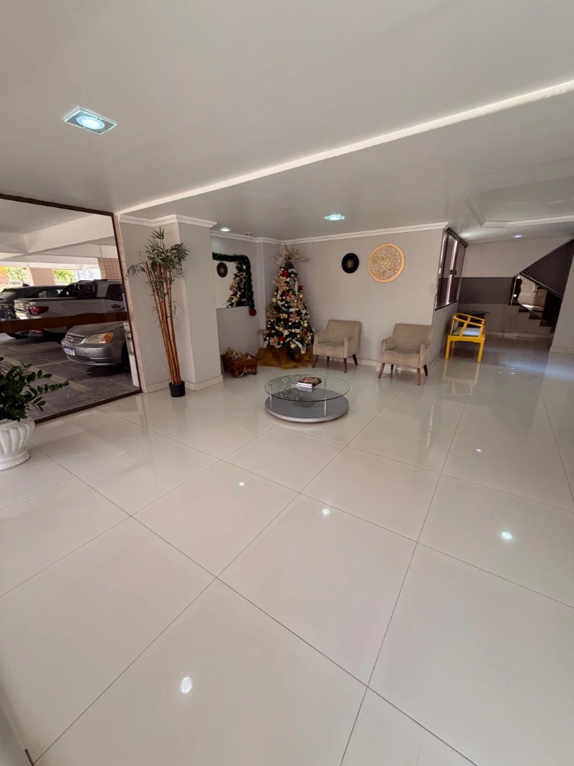 3-bedroom apartment with a washing machine — photo 16