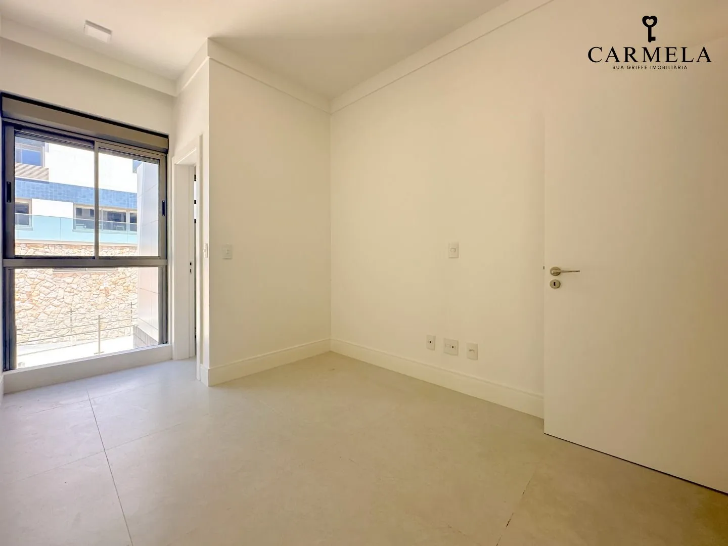Вид на воду и 3 спальни: квартира 122 м² — photo 46
