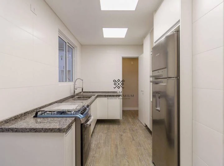 3-bedroom apartment with a closed kitchen and suite — photo 6