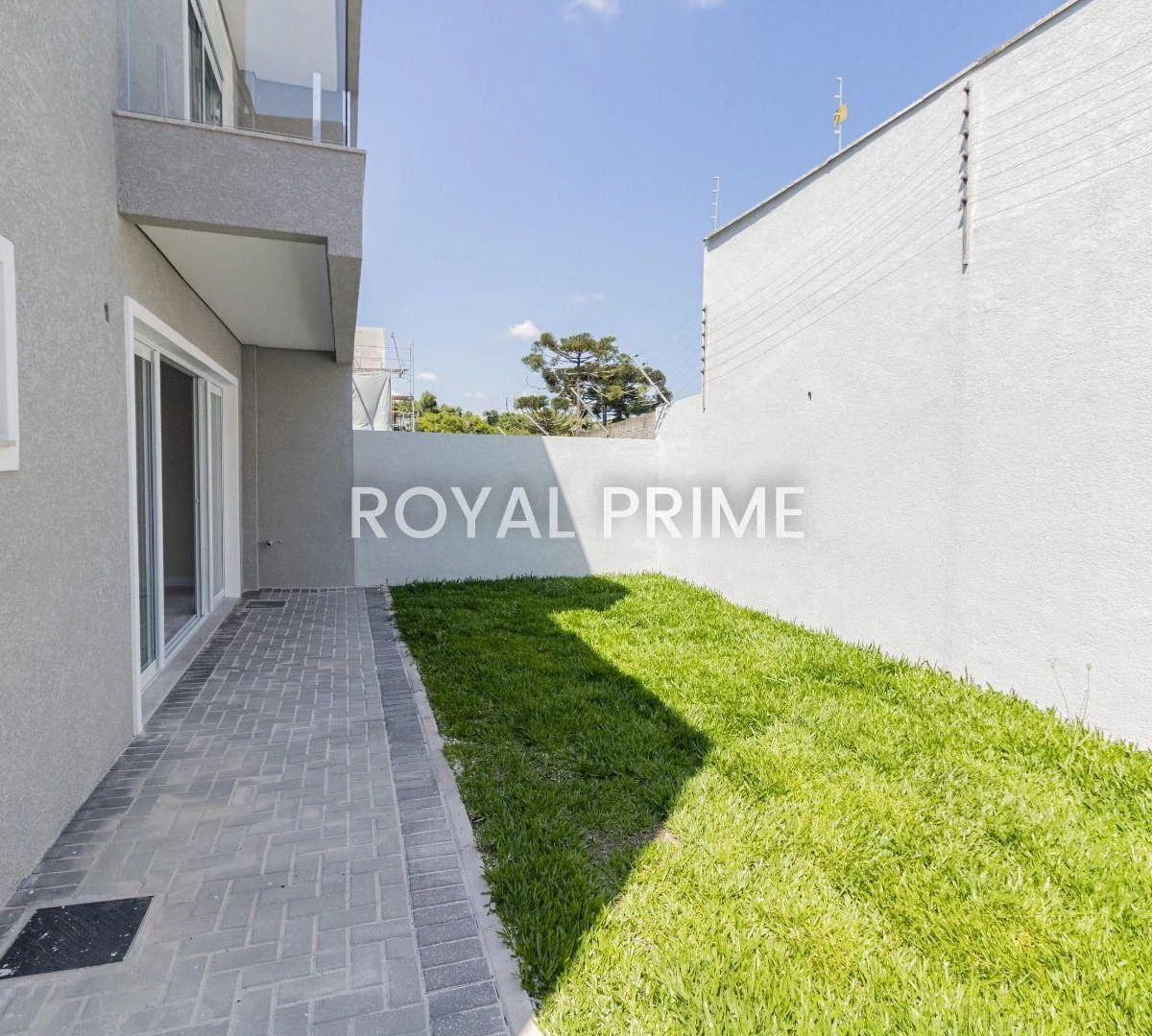 Unfurnished quadriplex house with 3 en-suite rooms — photo 37