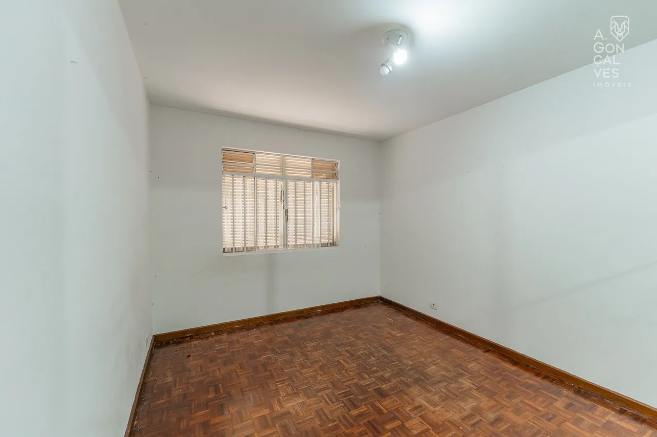House with 3 bedrooms and 2 parking spaces — photo 16