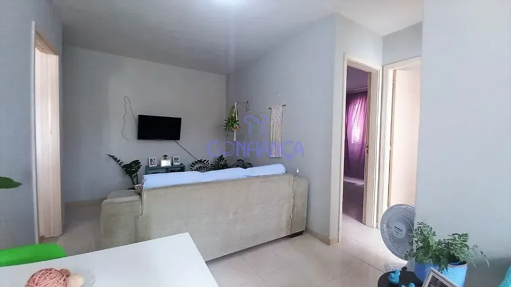Apartamento com 2 dormitórios e mesa de trabalho — photo 14