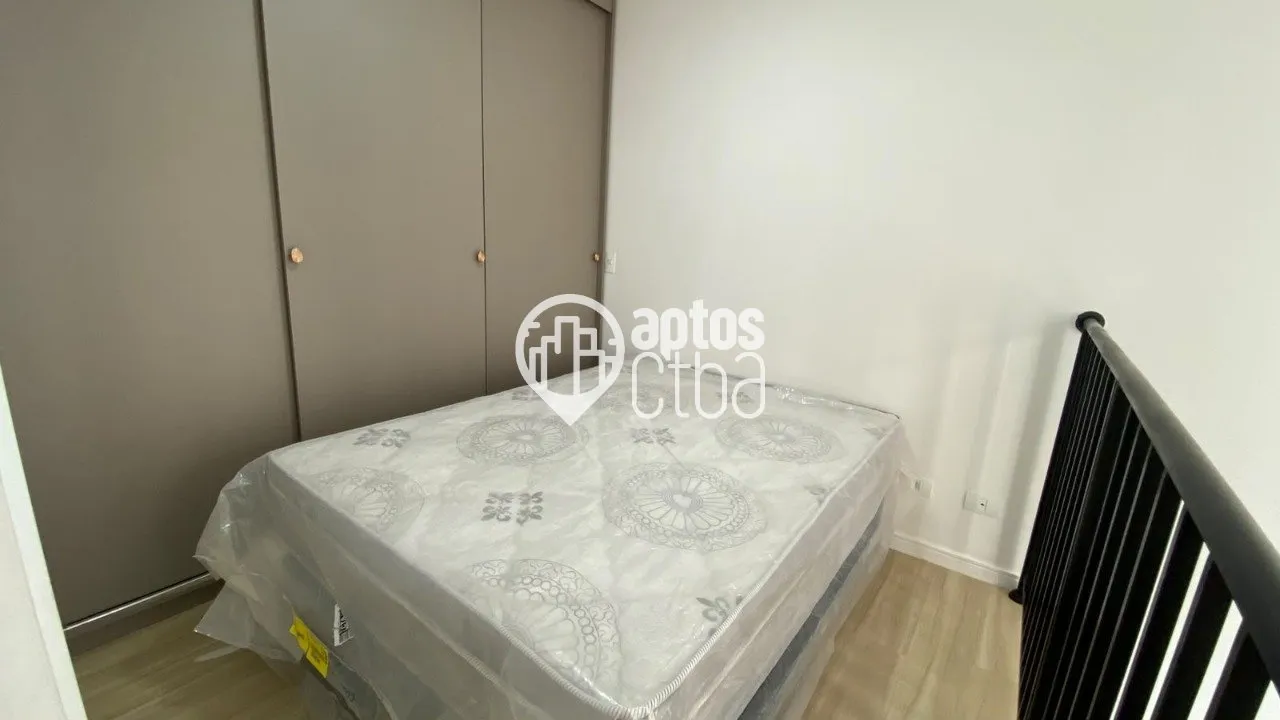 One-bedroom apartment in a building with a gym — photo 6