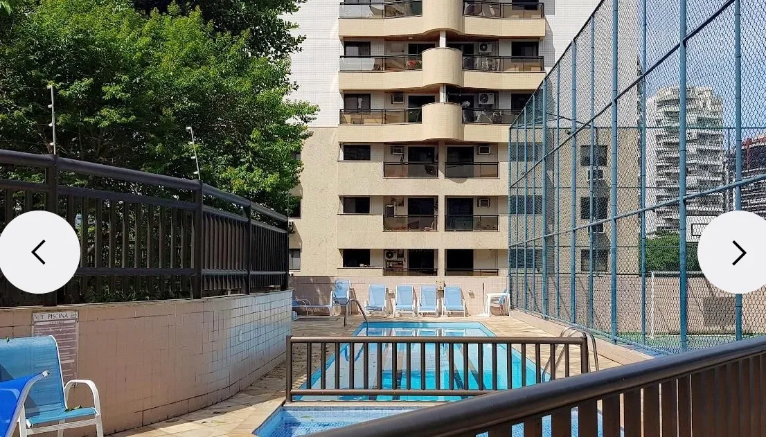 One-bedroom apartment in a building with a gym — photo 12