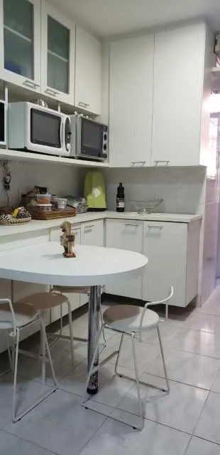 Apartamento mobiliado com 4 quartos e 5 banheiros — photo 8