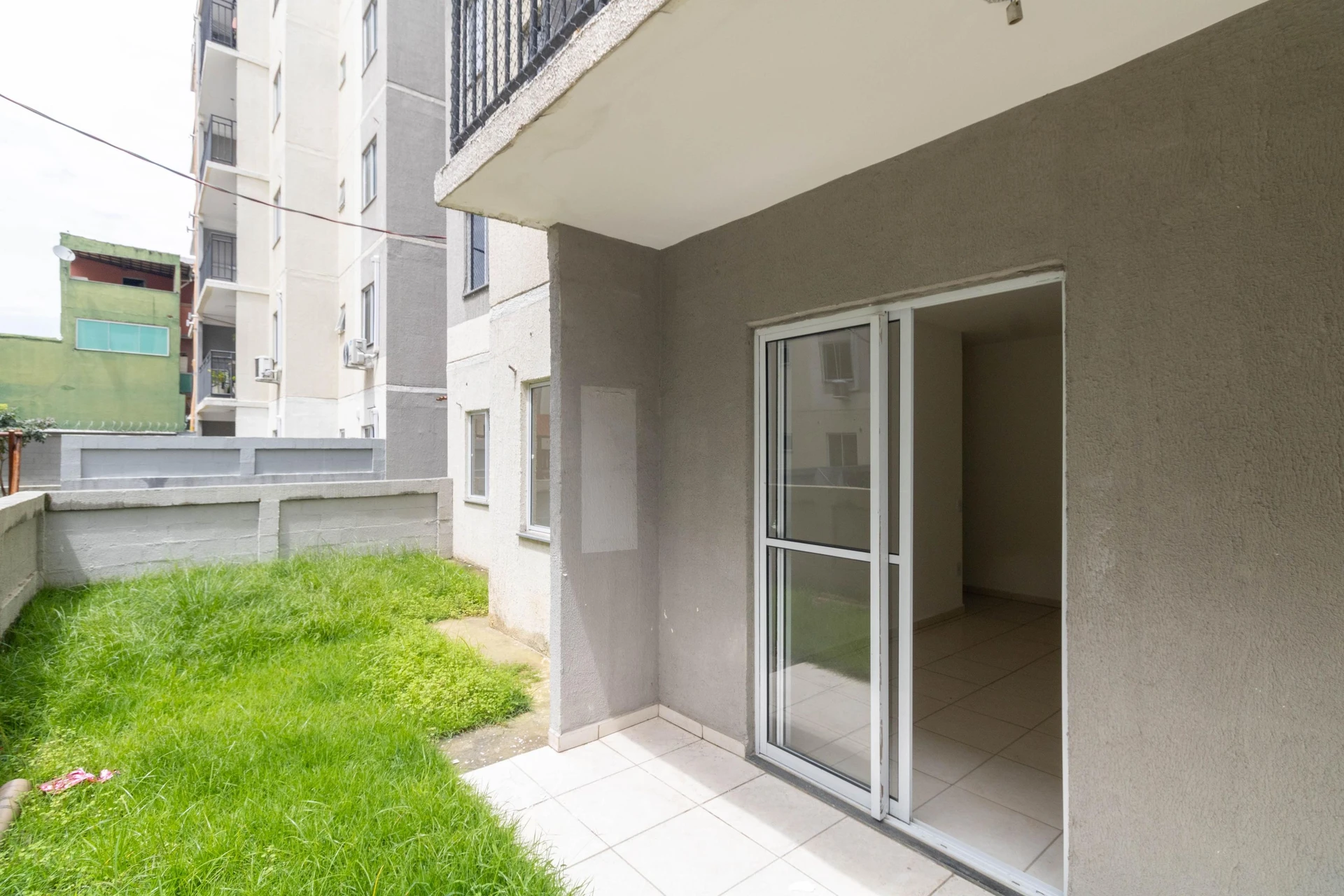 2-bedroom apartment in a building with a pool — photo 10