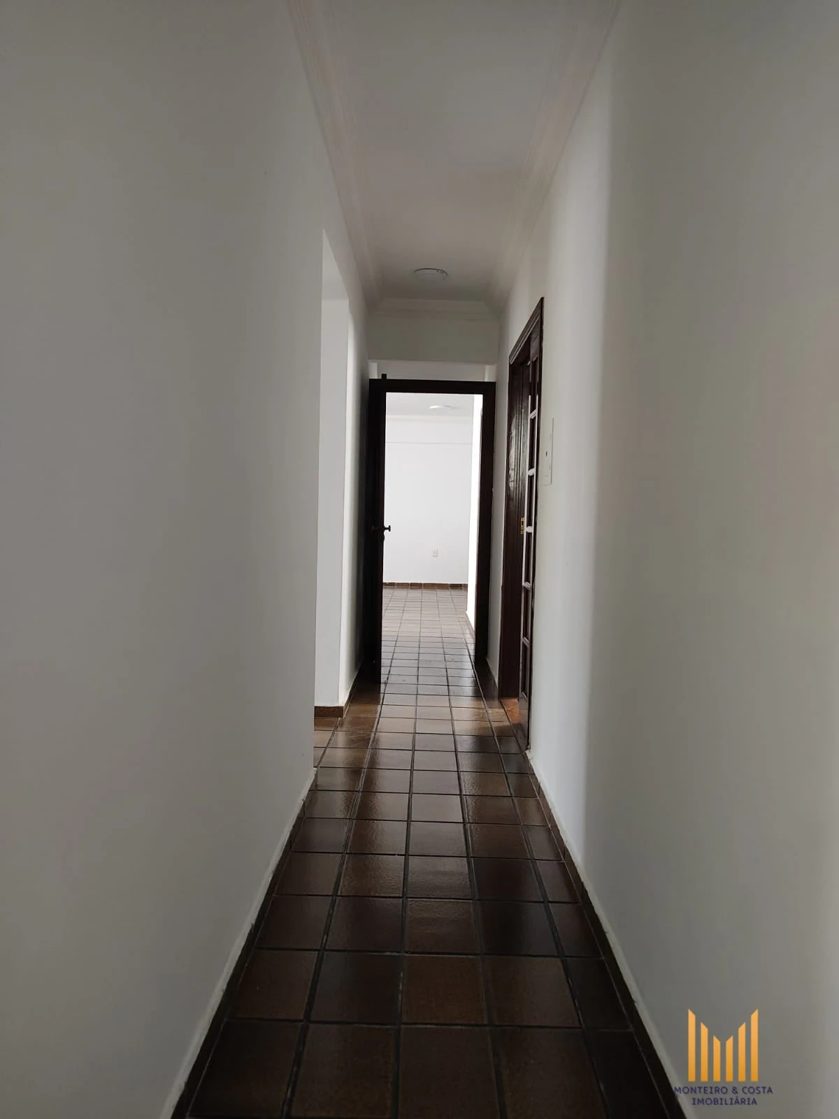 135 m² apartment with 3 bedrooms and a balcony — photo 5