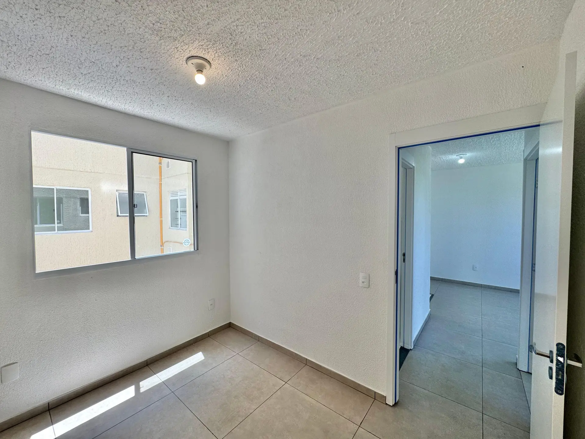 Unfurnished apartment with closed kitchen and 2 bedrooms — photo 23