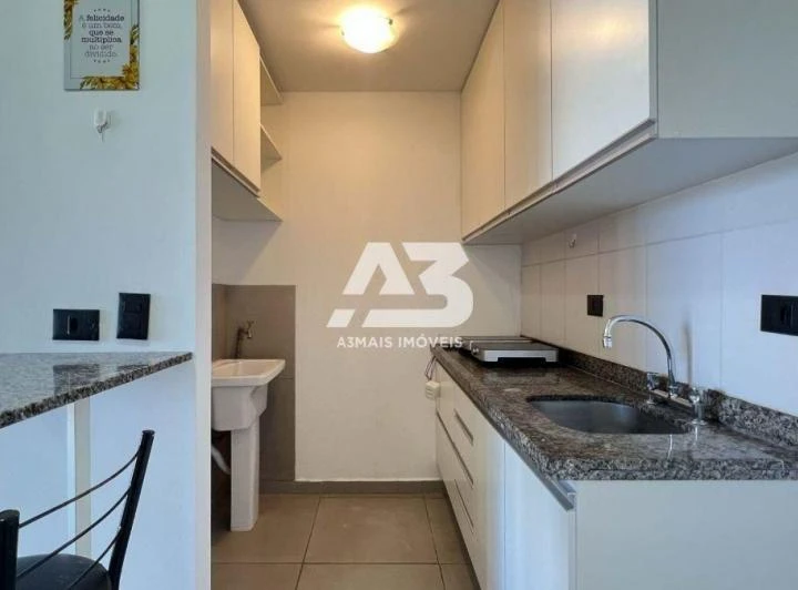 49 m² apartment with open-plan kitchen and fitted cabinets — photo 2
