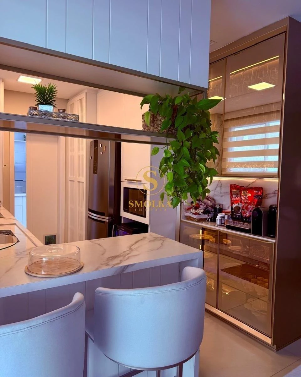 3-bedroom apartment with a grill on the balcony — photo 2