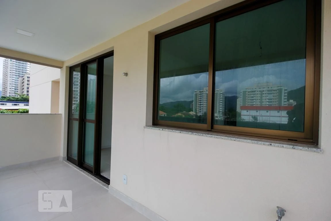 2-bedroom apartment with a mountain view — photo 32