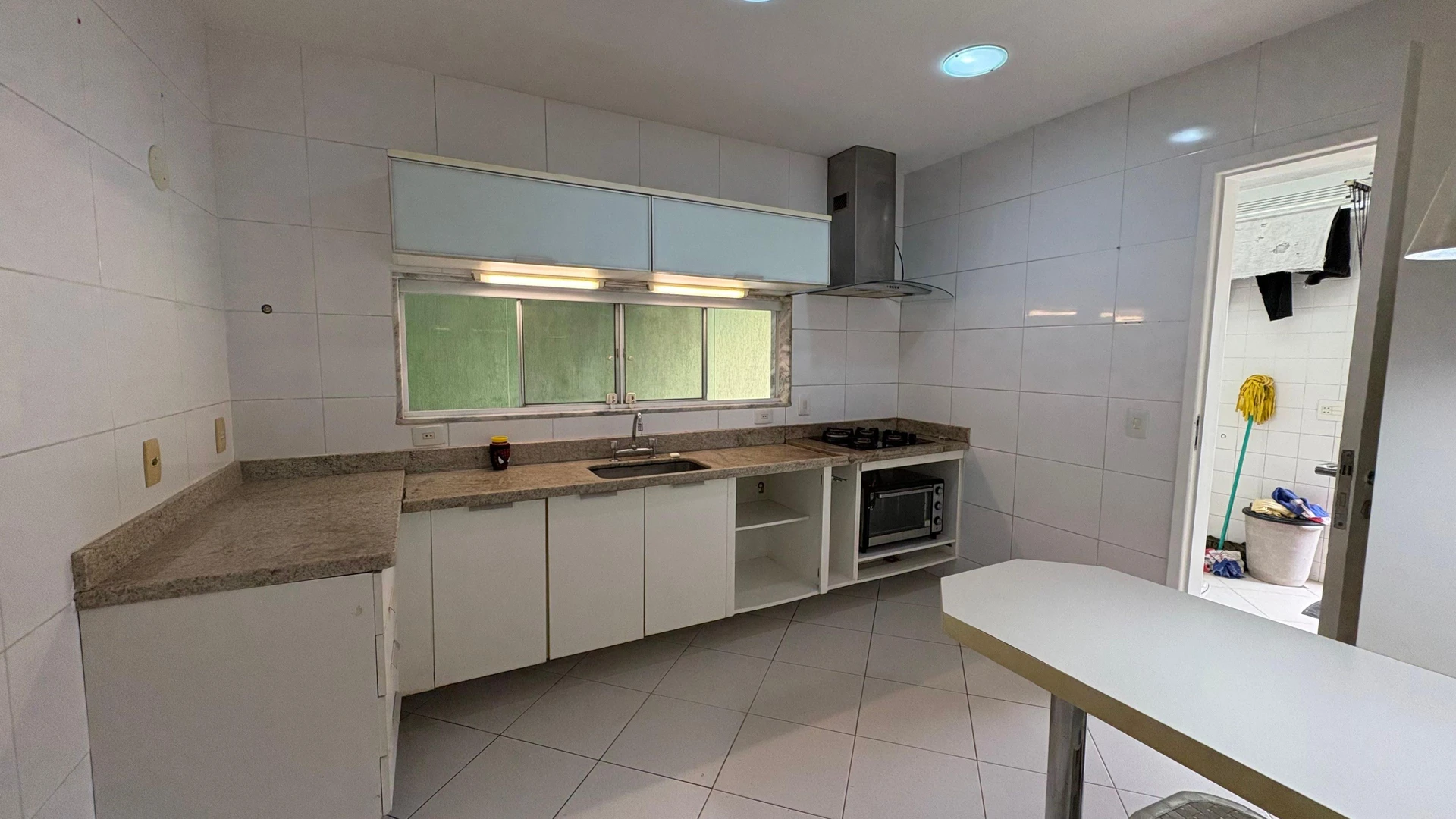House, 188 m², with a jacuzzi — photo 26