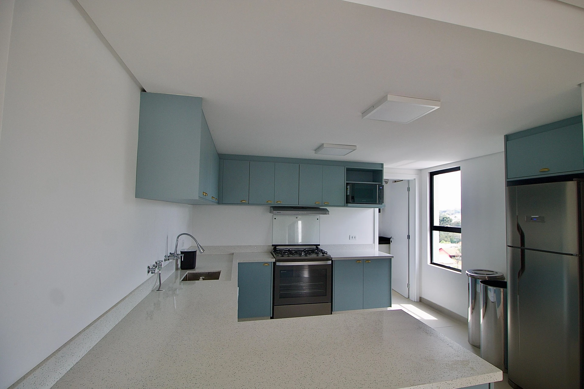 3-bedroom apartment with a dishwasher in Curitiba — photo 5
