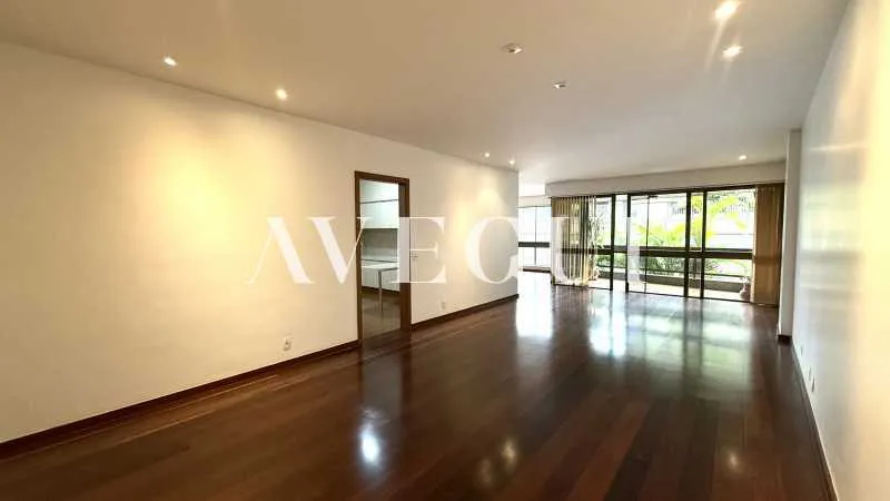 Apartamento 4 quartos com 2 suítes e jardim — photo 4