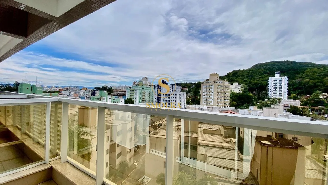 Departamento con balcón cerrado con vidrio en Florianópolis — photo 8