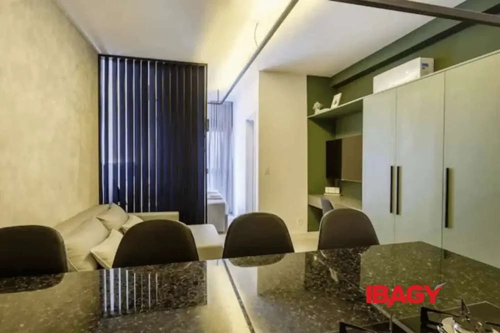 Furnished 1-bedroom apartment with parking and 51 m²