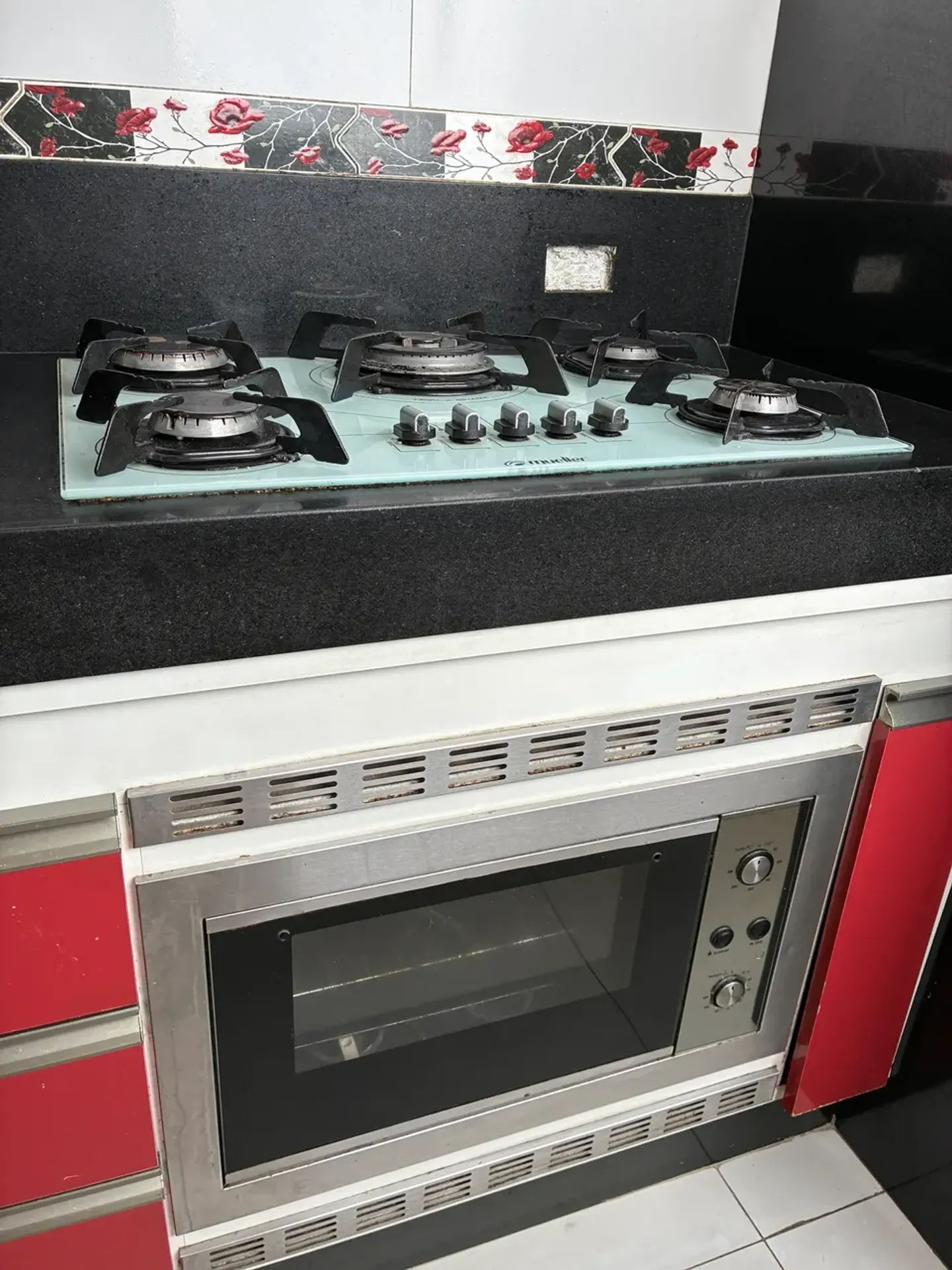 Квартира з 2 спальнями, у будинку є басейн — photo 18