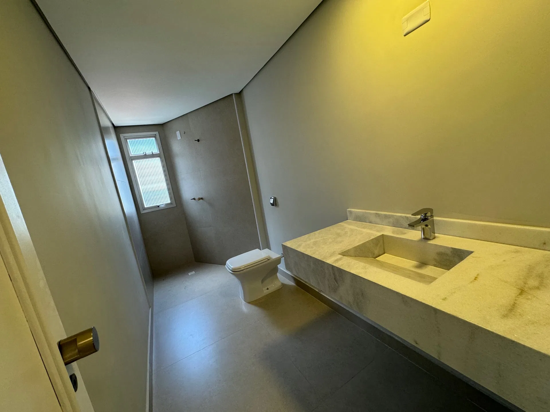 205 m² apartment on the 12th floor with 3 bathrooms — photo 3