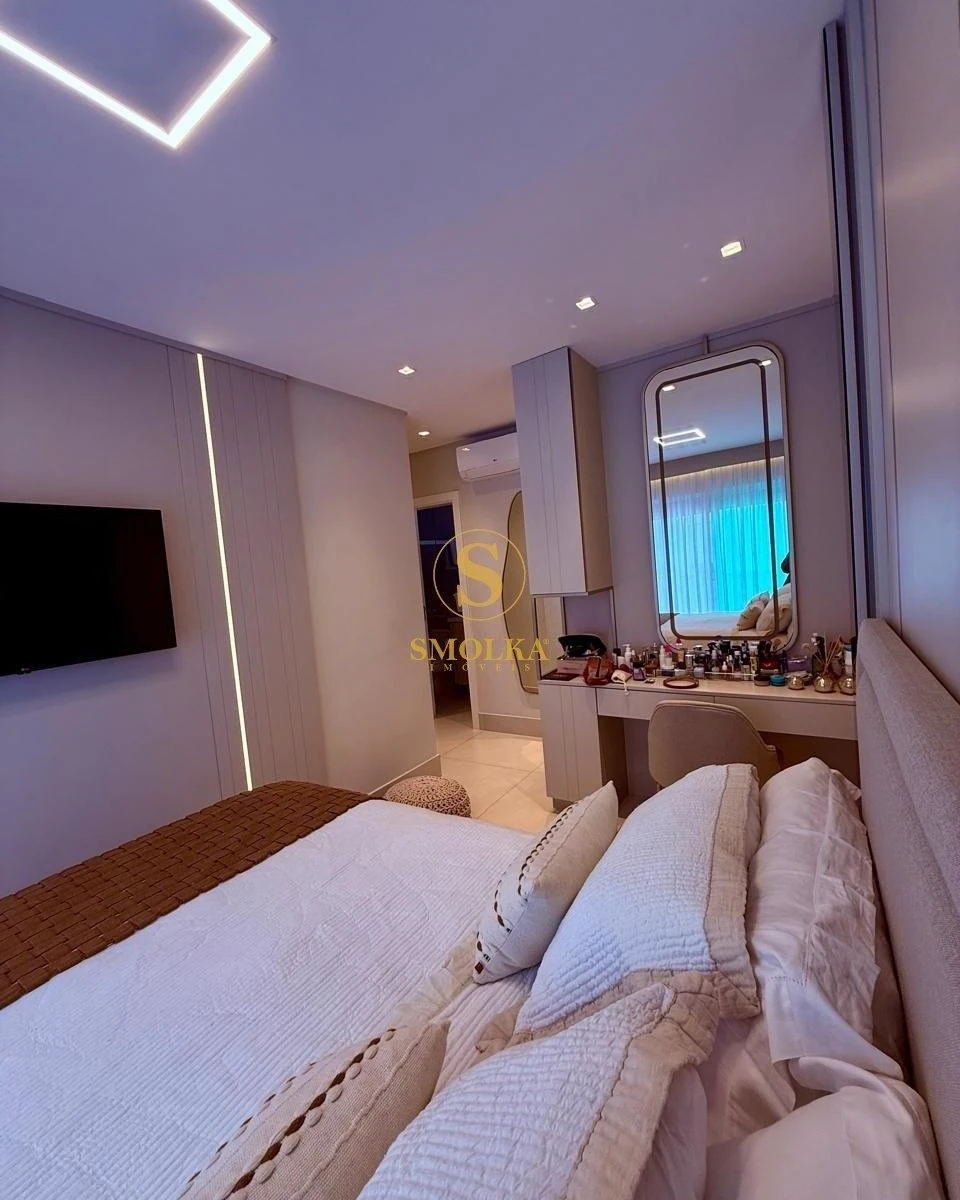 3-bedroom apartment with a grill on the balcony — photo 4