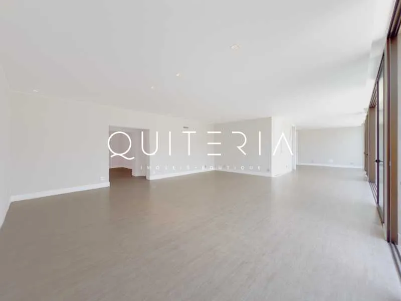 Penthouse apartment with 4 bedrooms and a balcony — photo 3