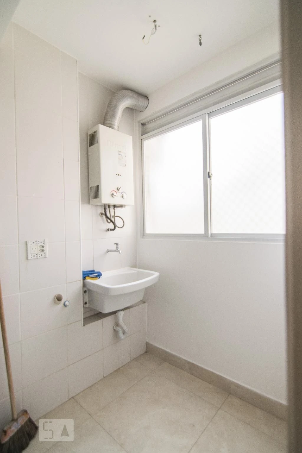 3-bedroom apartment in a building with a sauna — photo 5