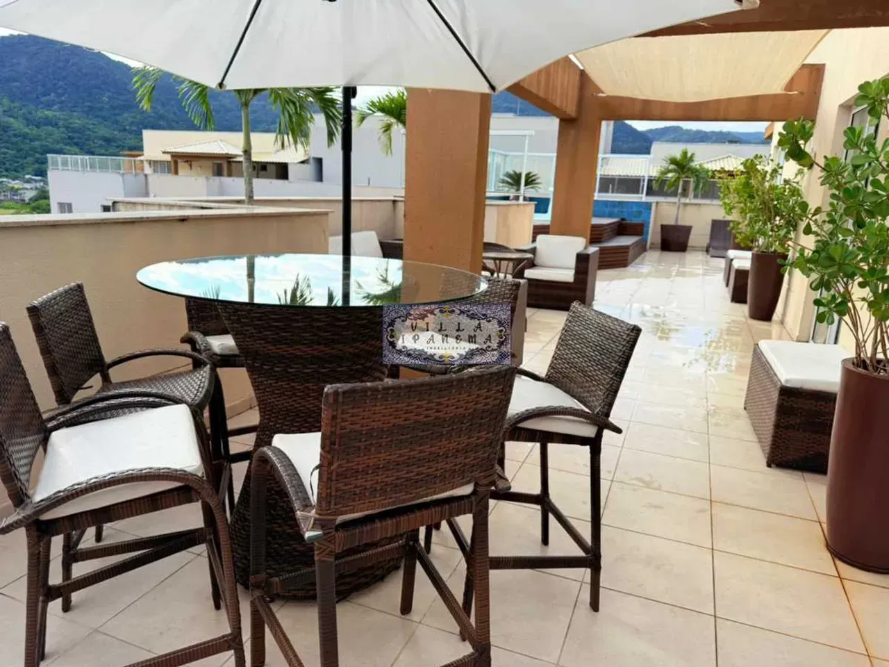 Furnished 3-bedroom duplex with open-plan kitchen — photo 51