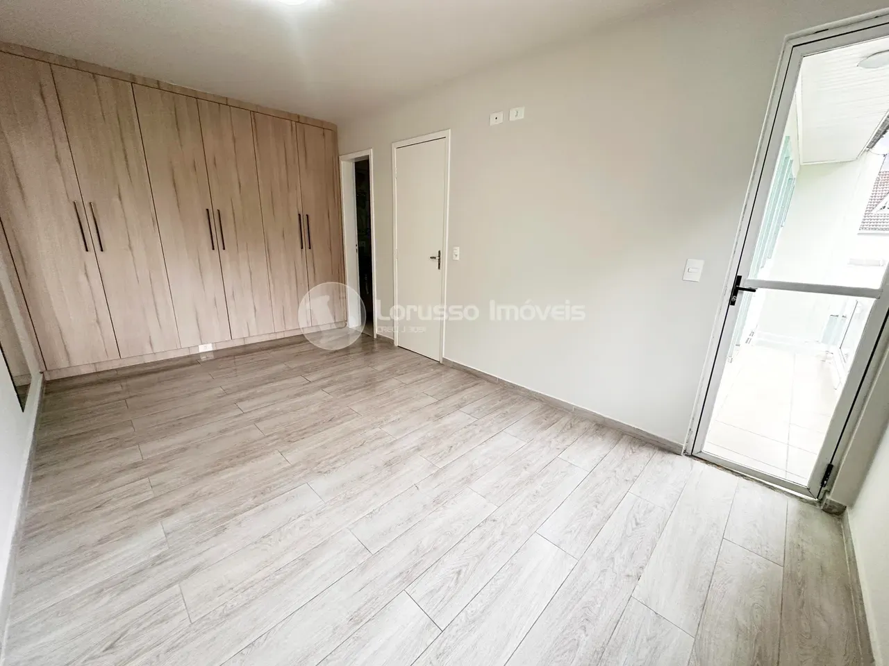 3-bedroom house, all with their own bathrooms, 119 m²